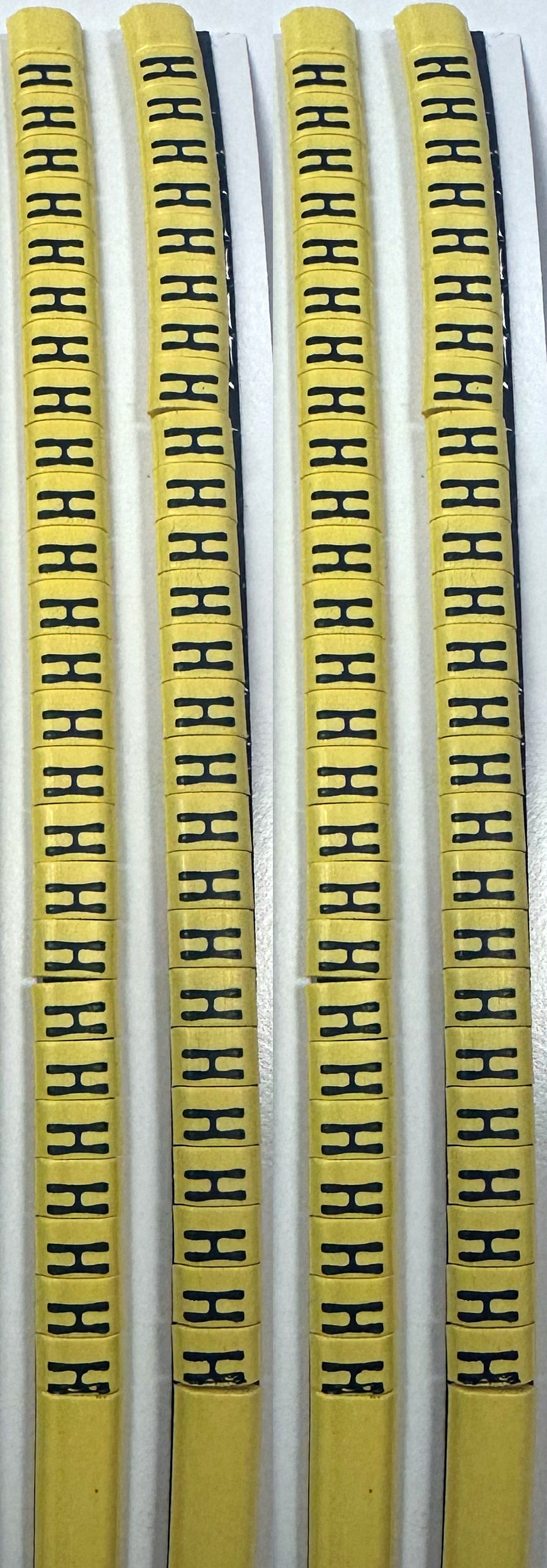 30BYH - Ademark Style P3 Conductor Markers, PVC, Letter H, 3mm, Negro & Amarillo, 10 Strips