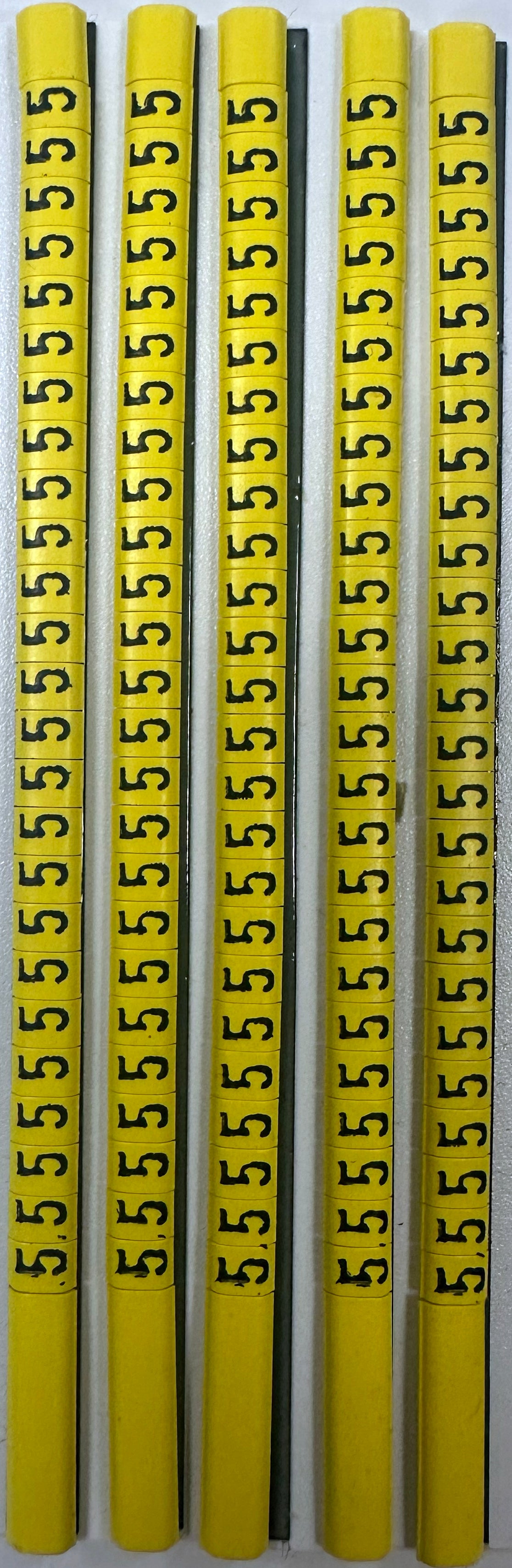 30BY5 - Ademark Style P3 Conductor Markers, PVC, Number 5, 3mm, Negro & Amarillo, 10 Strips