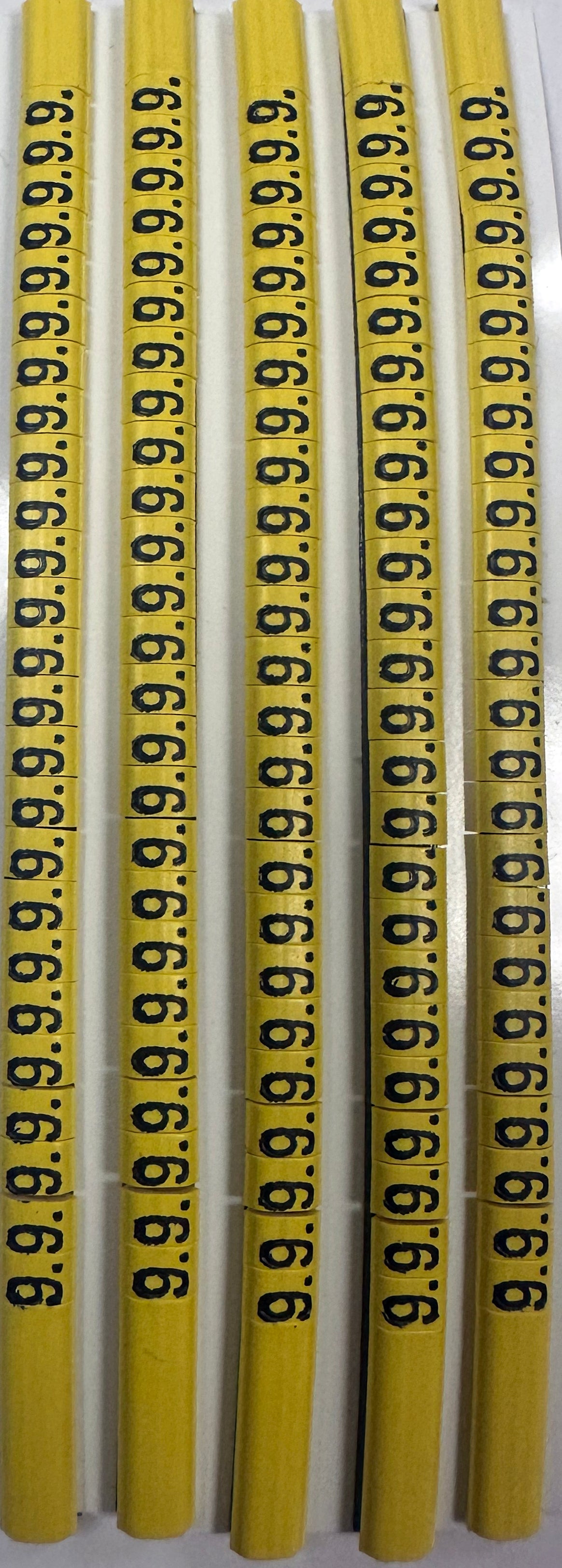 30BY9 - Ademark Style P3 Conductor Markers, PVC, Number 9, 3mm, Negro & Amarillo, 10 Strips